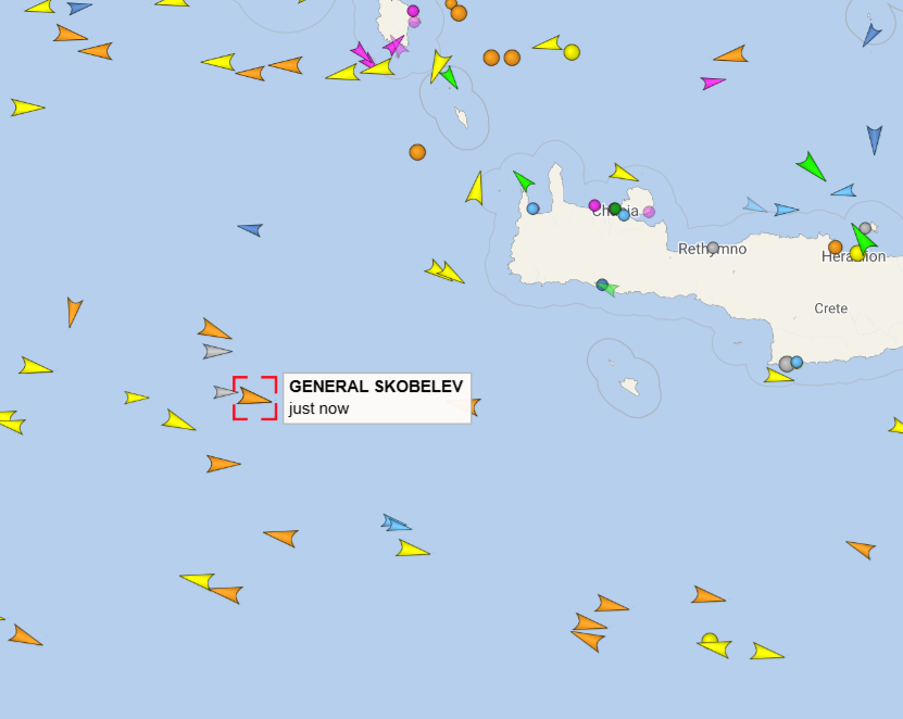 Flotta di navi russe passa al largo della Sicilia e la Nato invia un aereo antisommergibile da Sigonella