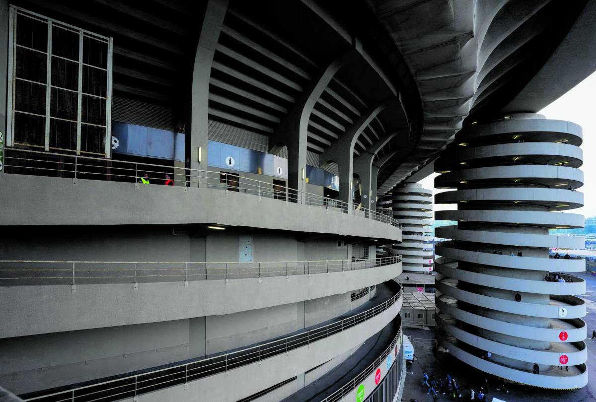 San Siro, il Tar boccia il ricorso dei comitati. Ma la vendita ai club ora torna a rischio