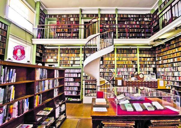 I libri? Perle da salvare e arriva il "Manifesto"