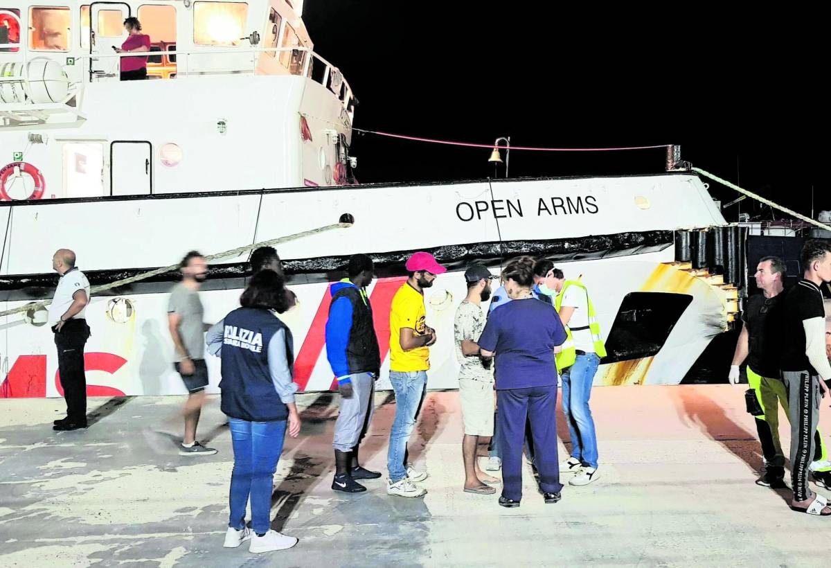 I motivi dell'assoluzione. "Italia non obbligata a sbarcare i migranti"