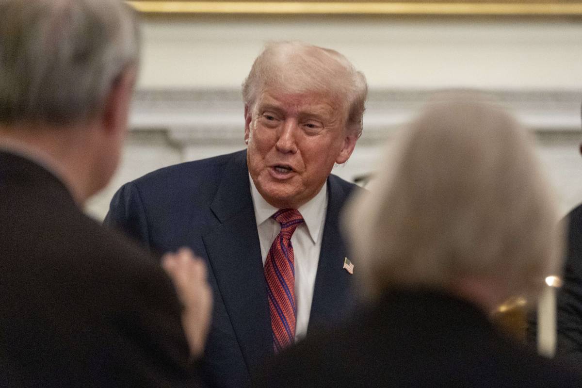 I sei mesi di Trump: "America rilanciata". Ma non cancella lo scandalo Epstein