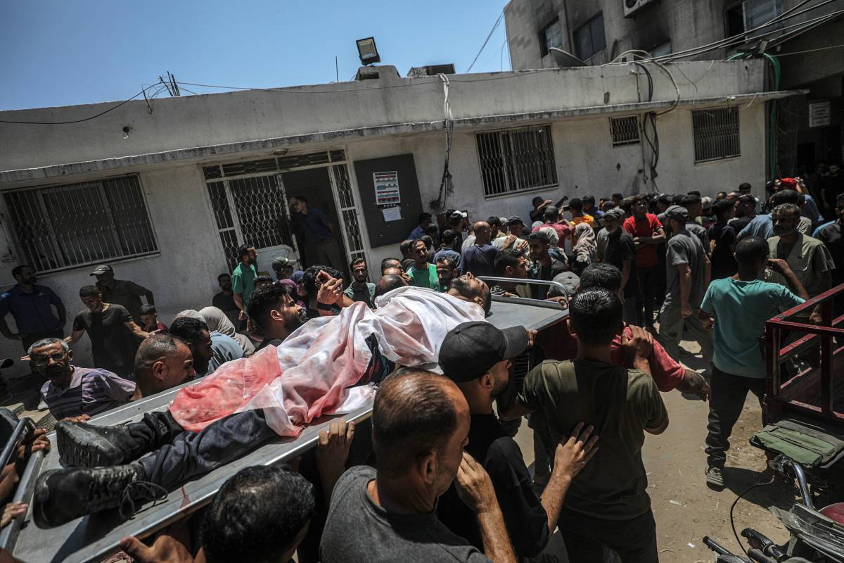 Gaza, scontro internazionale su Israele: 56 morti in poche ore. E 23 Paesi chiedono lo stop