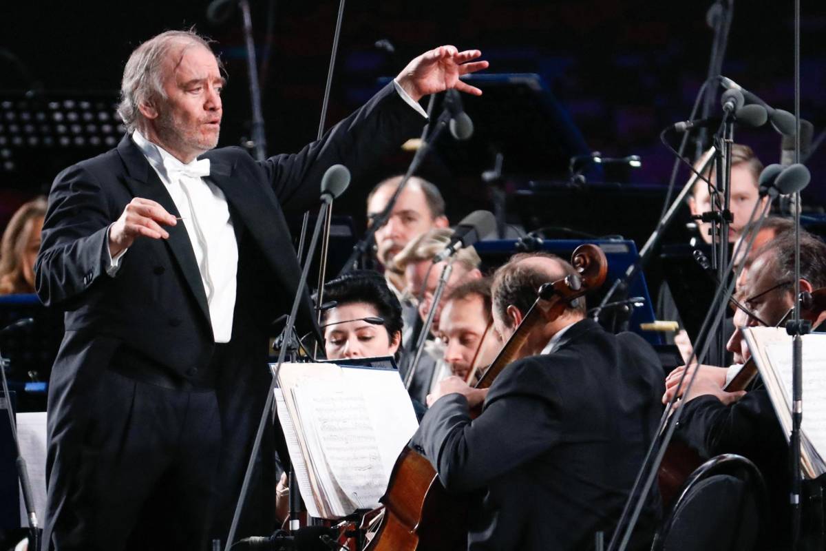 Caserta, annullato il concerto diretto dal russo Gergiev
