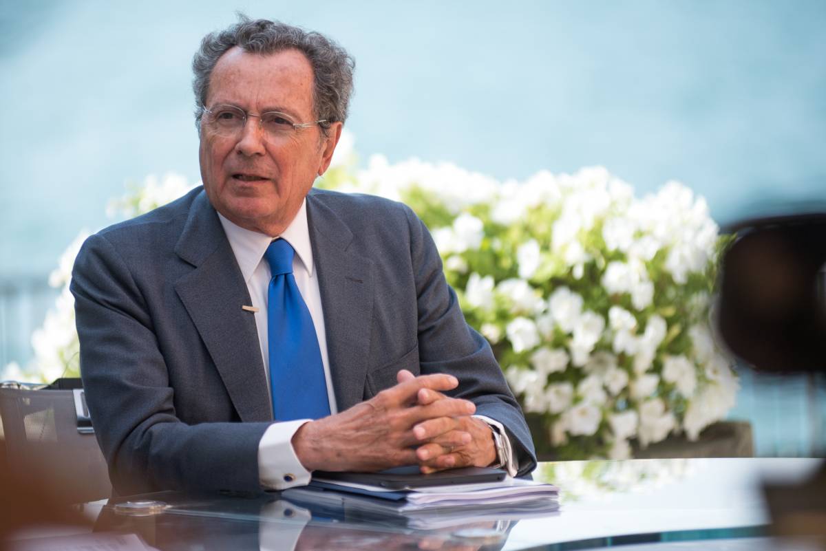 Il risparmio degli italiani al top da 20 anni. Gros-Pietro: "È la ricchezza del Paese"