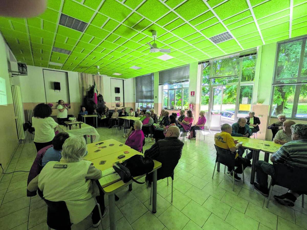 La partita a carte finisce male per un 97enne. Centro anziani chiuso per rissa e schiamazzi