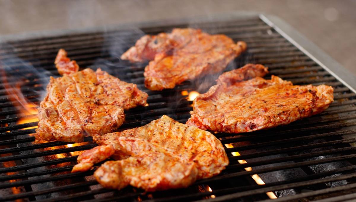 https://img.ilgcdn.com/sites/default/files/styles/xl/public/foto/2025/07/29/1753796048-grilling-6615321-1280.jpg?_=1753796048