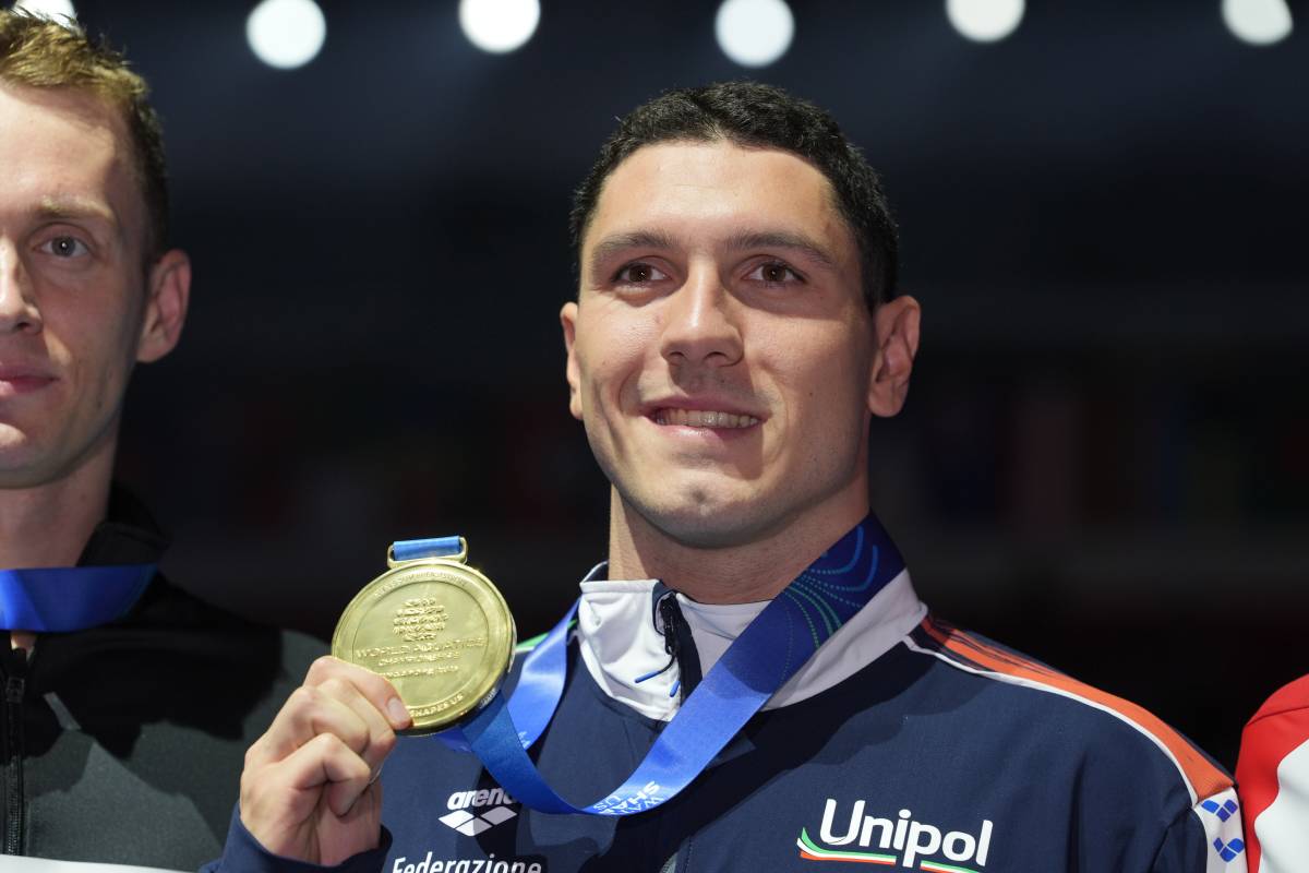 Nuoto, Italia d'oro. Cerasuolo storico nei 50 rana, Pellacani e Santoro perfetti nei tuffi sincro