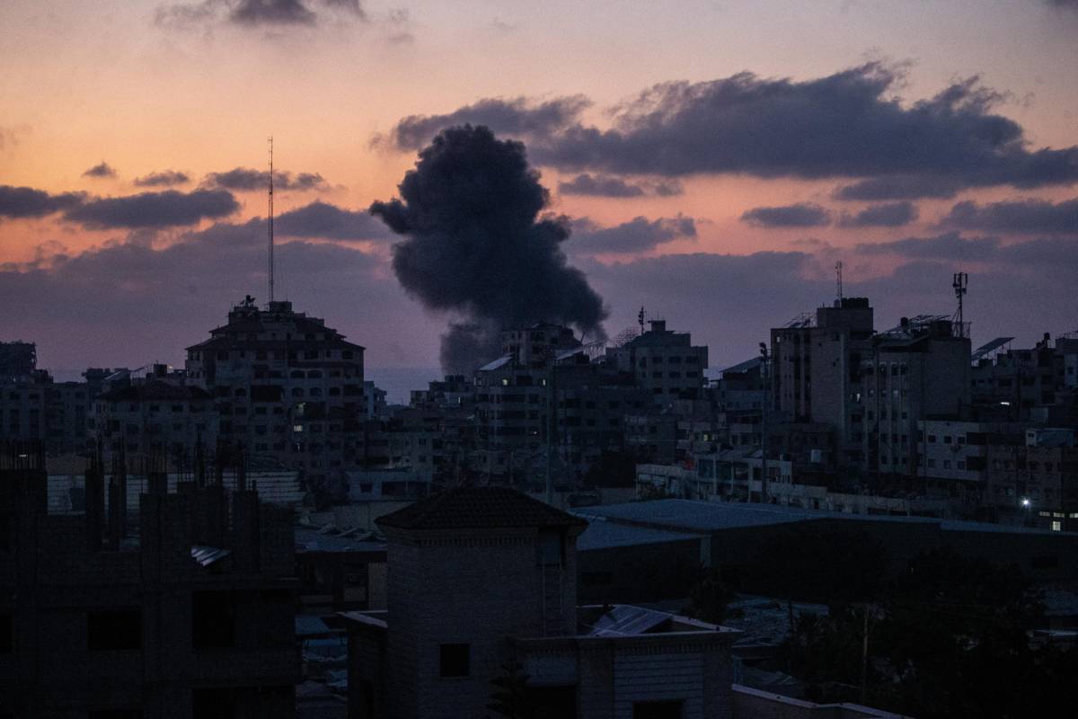 https://img.ilgcdn.com/sites/default/files/styles/xl/public/foto/2025/07/31/1753993086-bombardamenti-israeliani-gaza.jpeg?_=1753993086