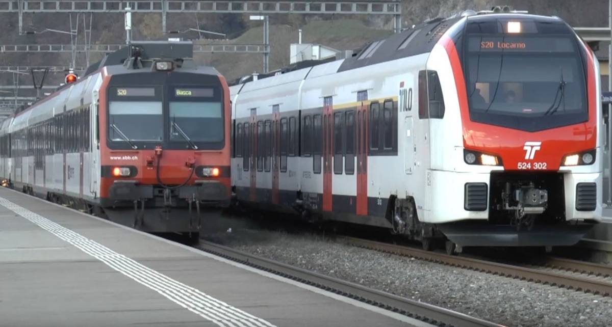"Abbassate la musica". E il 30enne sul treno finisce pestato dai "maranza" egiziani