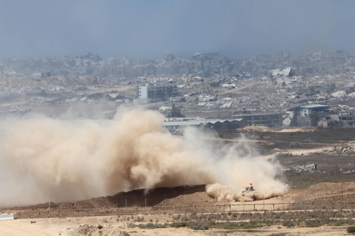 Hamas: "Aiuti sono precondizione per i negoziati". E Netanyahu valuta soluzione militare per liberare gli ostaggi