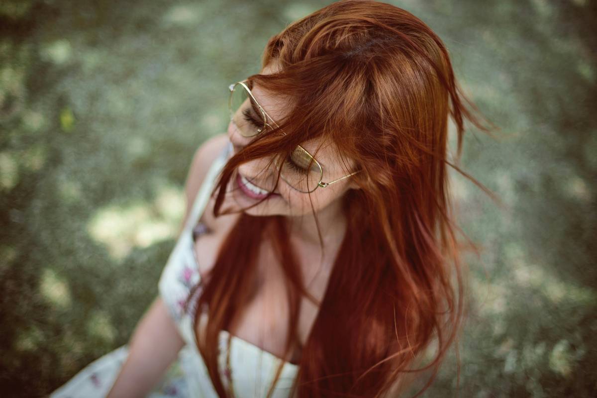 Lavare ogni giorno i capelli, si o no? I consigli del dermatologo