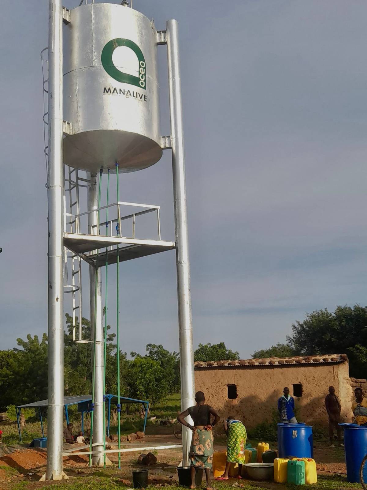 Burkina Faso, inaugurato un nuovo sistema idrico a Nakar: acqua potabile per migliaia di persone