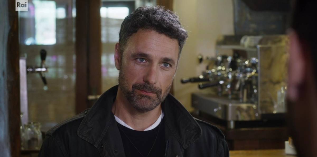 L'indiscrezione su Raoul Bova: "Ora rischia di perdere Don Matteo"
