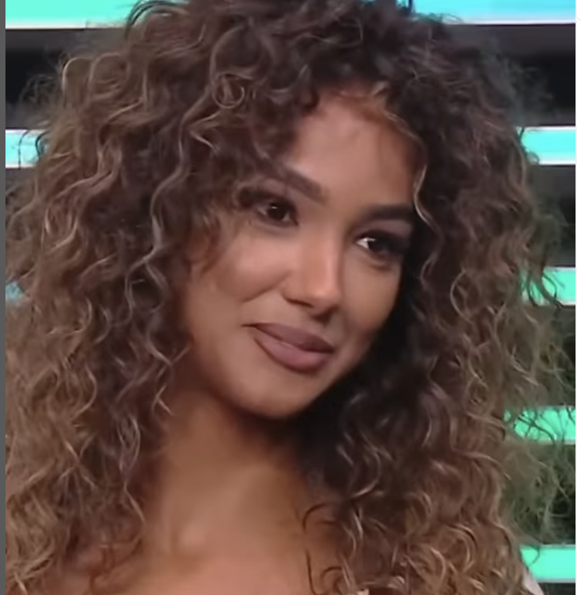 Samira Lui (Foto video)
