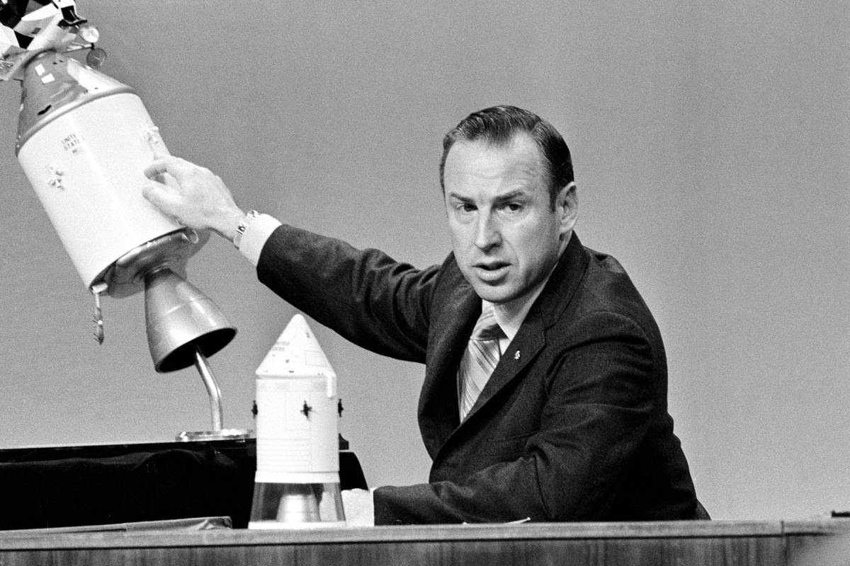 Morto a 97 anni l'astronuata James Lovell. Suo l'Sos "Houston, abbiamo un problema"
