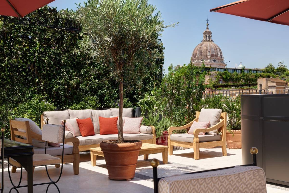 Una Terrazza Romana per un’estate eterna