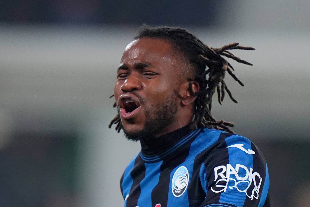 L'Inter non molla su Lookman: pronto il rilancio di Ferragosto. Il Diavolo sui carboni ardenti per il bomber: Dusan o Hojlund?