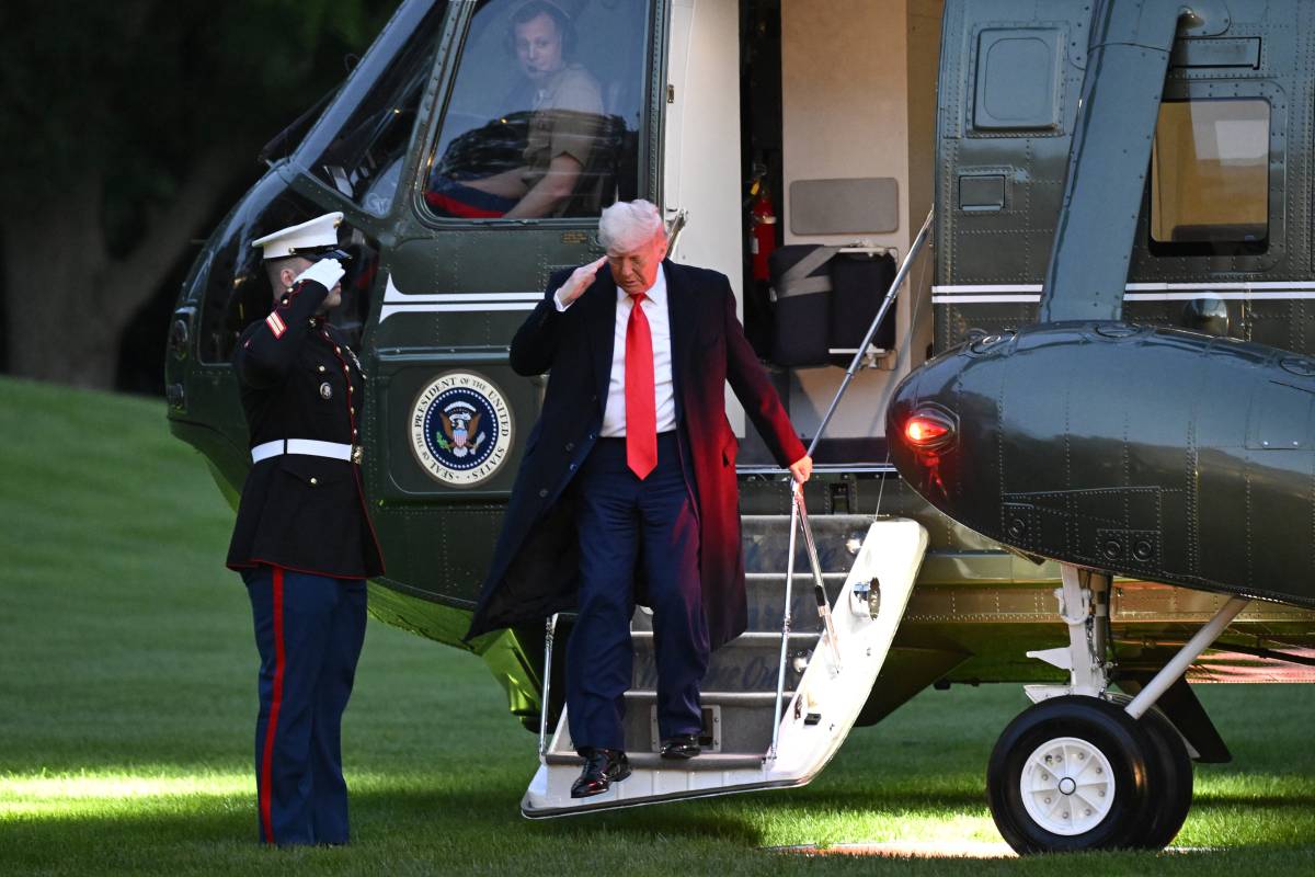 https://img.ilgcdn.com/sites/default/files/styles/xl/public/foto/2025/08/13/1755064003-donald-trump.jpeg?_=1755064003