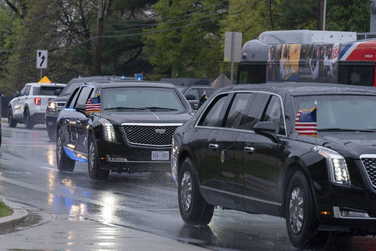 Cos'è la "Bestia": la super auto di Trump che ha ospitato anche Putin