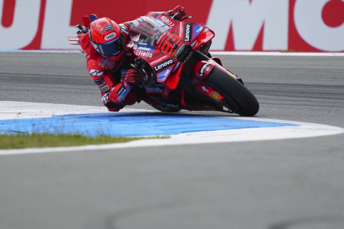 MotoGp, Marquez vince in rimonta anche in Austria. Bezzecchi 3°, Bagnaia solo 8°
