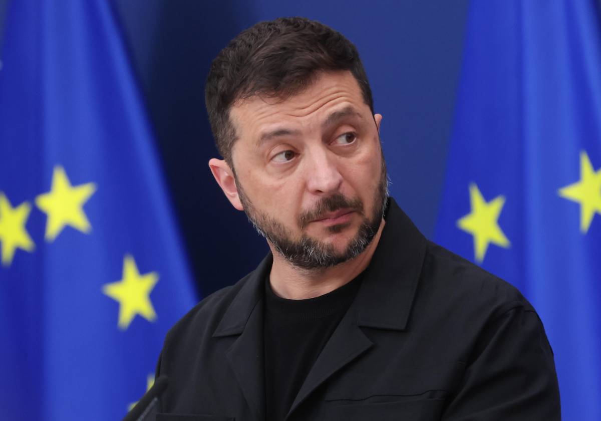 Il ritorno di Zelensky nella tana di Donald. "Cedere territori per noi impossibile"