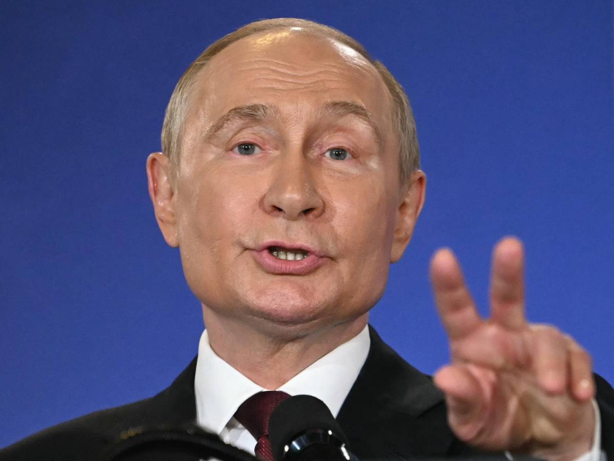 L'attesa di Putin che alza il tiro: la pace con Kiev a 10 condizioni