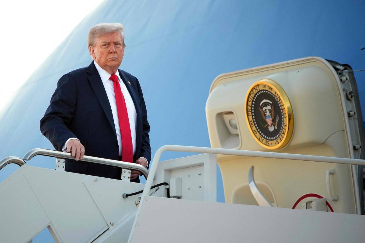 Le linee rosse di Trump per il vertice con Zelensky: "Crimea non sarà restituita. E l'Ucraina non entrerà nella Nato"
