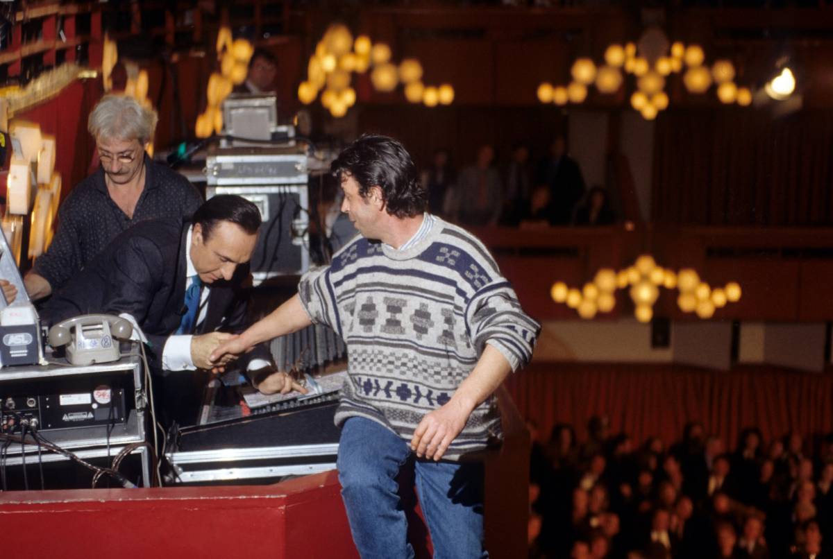 Minacciò il suicidio a Sanremo nel 1995: "Sono in lutto per Pippo Baudo"