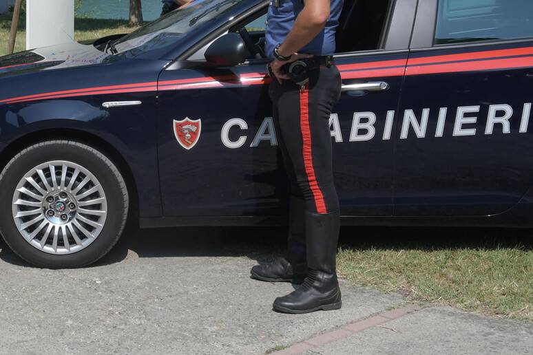 Colpito da un fulmine mentre era in moto, muore turista 42enne in Salento