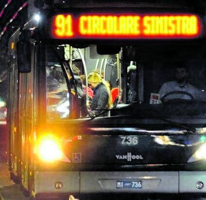 Ancora una rissa sulla 90. L'autista: "Così ogni notte"