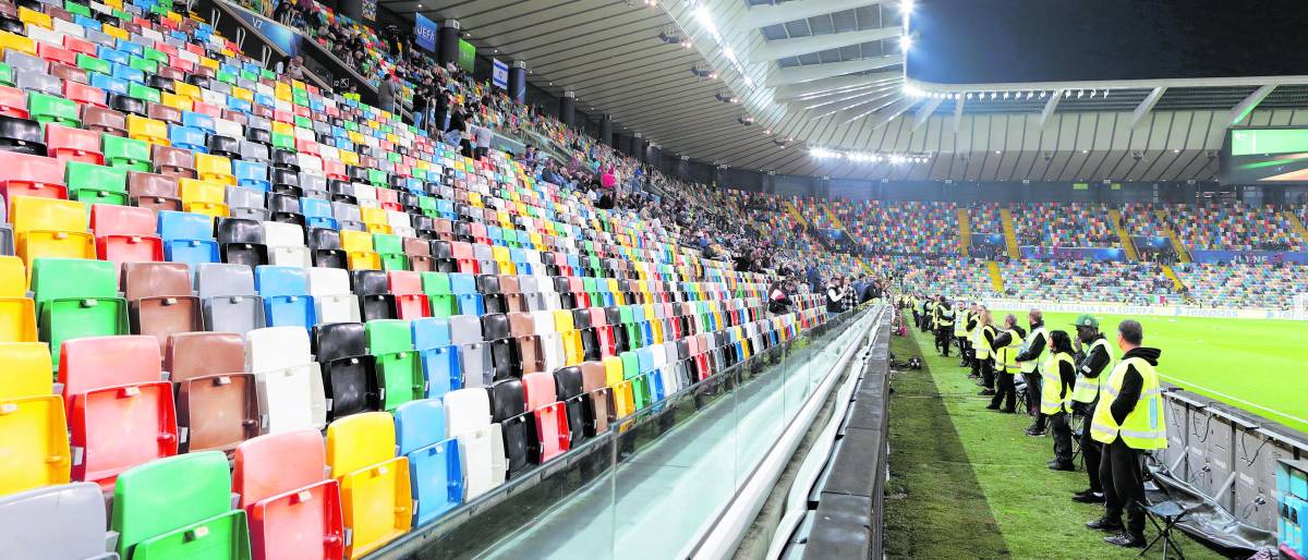 Mister nel pallone: via Israele dal calcio