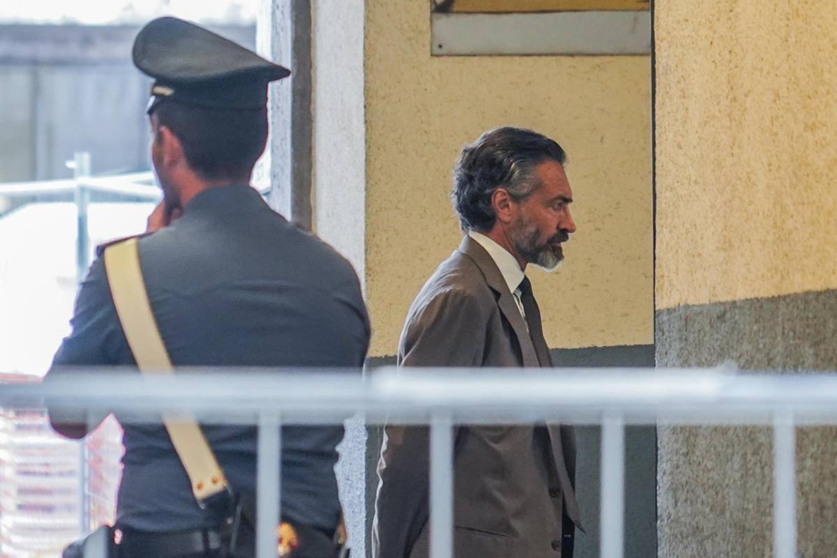 Quel "taglia e cuci" delle chat divulgate per incastrare il costruttore Catella