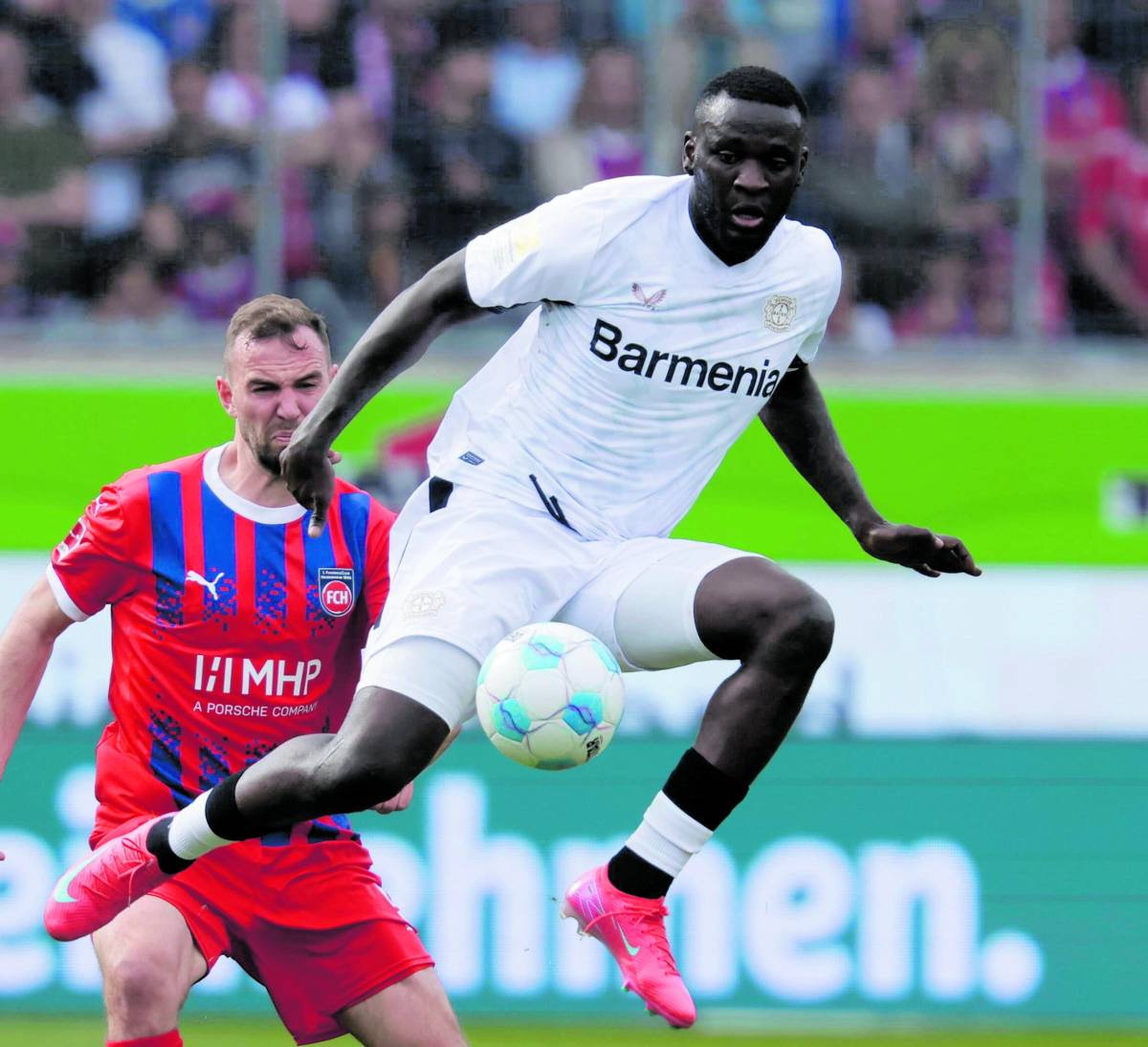 Blitz dell'Inter: Diouf. E il Milan accoglie il bomber Boniface