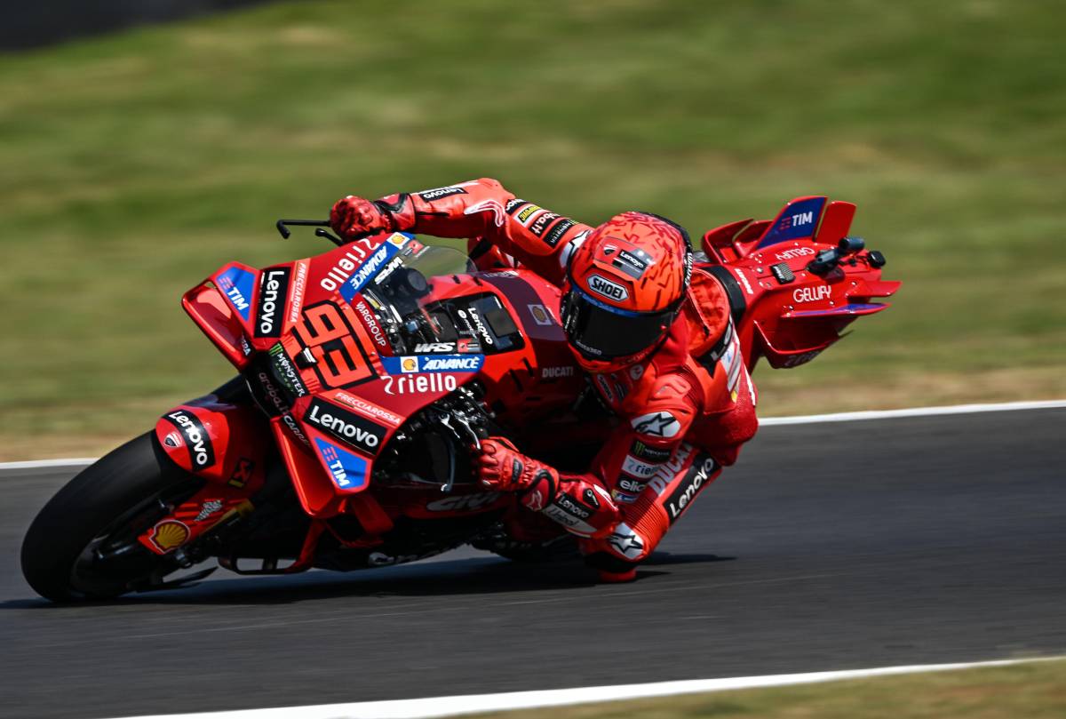 MotoGp, in Ungheria pole e sprint race a Marquez. Di Giannantonio 2°, male Bagnaia