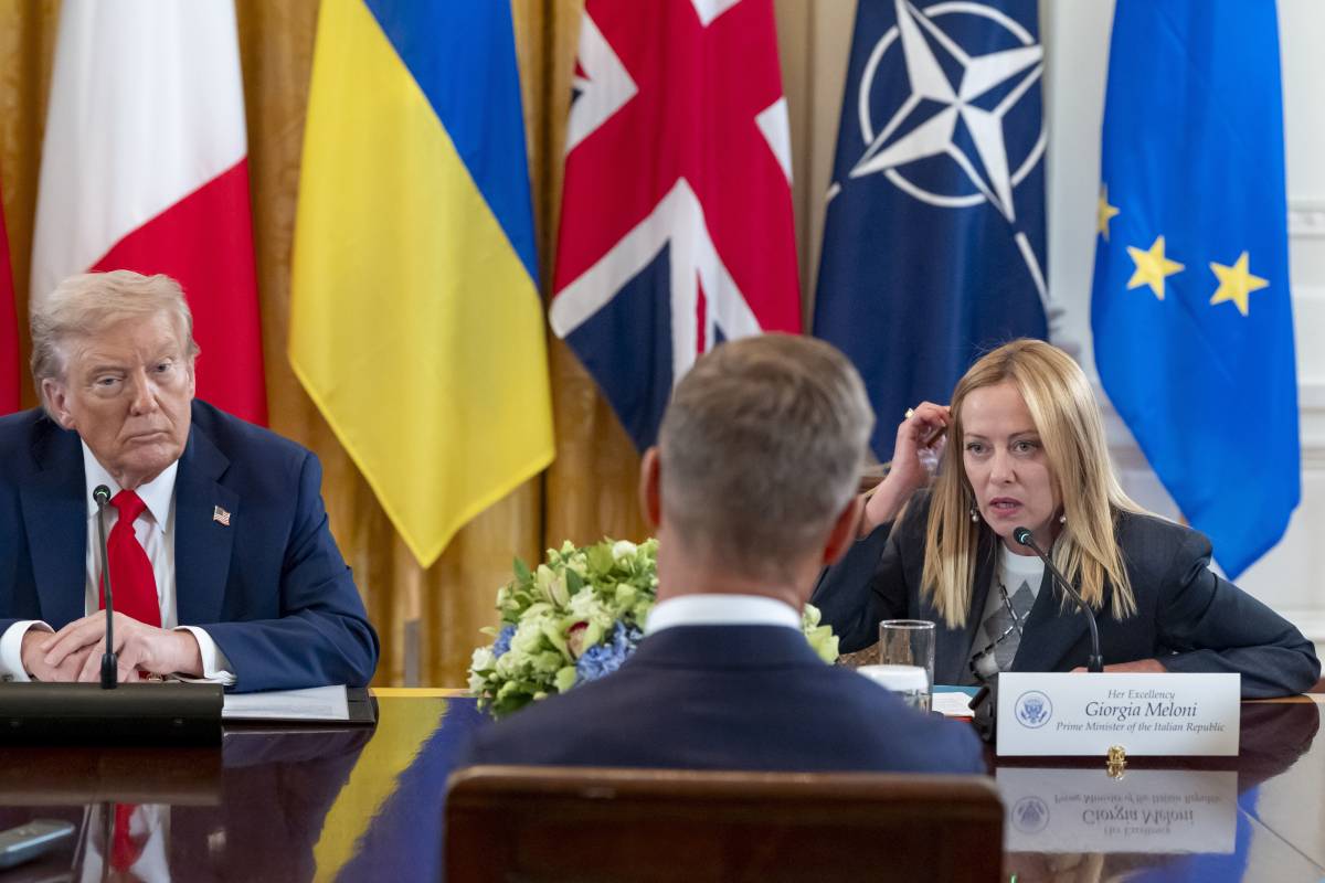 Meloni rinvia viaggio nell'Indo-Pacifico per seguire la crisi in Ucraina