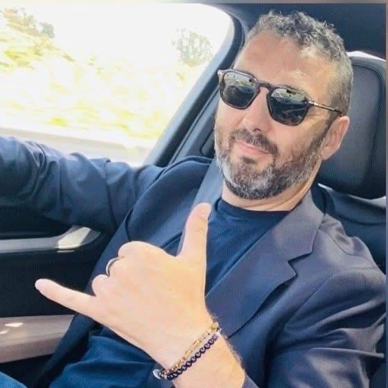 L'ex assessore imbarazza il Pd: pubblica un video a 260km/h. Lui si giustifica: "Ero in Germania"