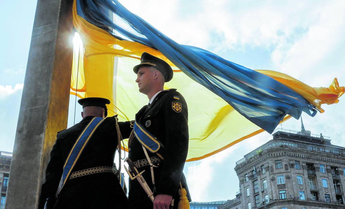 Zelensky non cede sui territori. E Xi prepara le truppe di "pace"