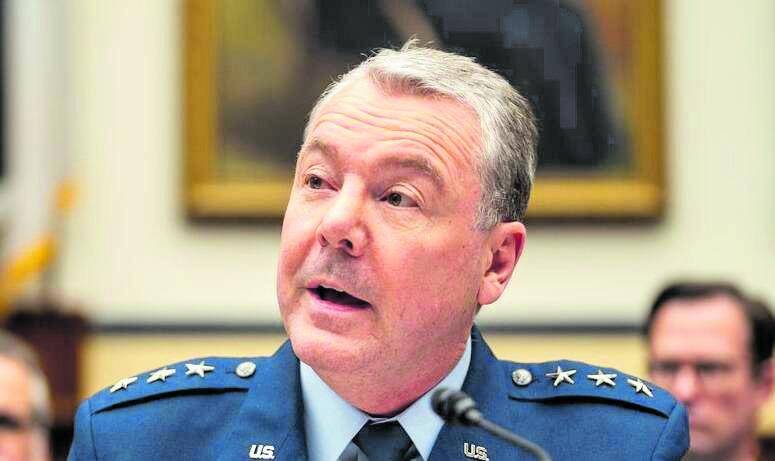Pentagono, silurato il capo degli 007
