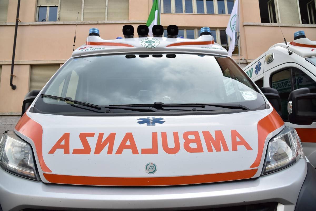 Bimbo di un anno e mezzo precipita dal quinto piano: salvo per miracolo dopo un volo di 15 metri