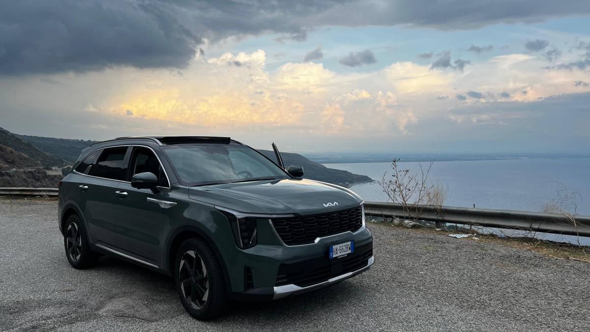 Un viaggio da Milano alla punta dello Stivale guidando la regina del comfort Kia Sorento