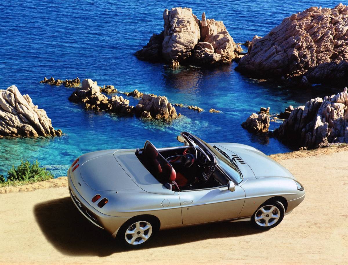 I 30 anni di Fiat Barchetta, fascino a cielo aperto