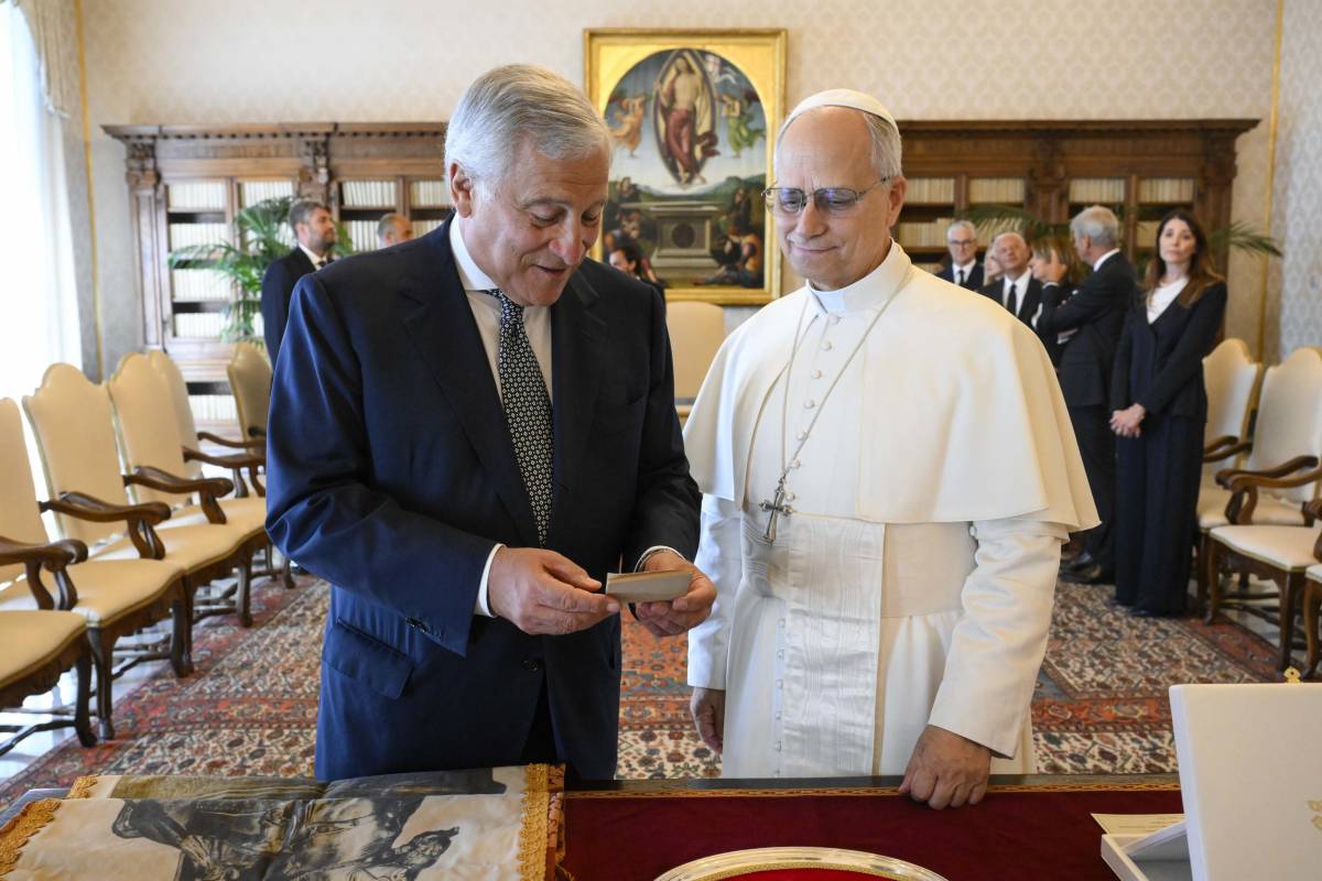 Dall'incontro col Papa ai duelli con Salvini: la lunga estate di Tajani