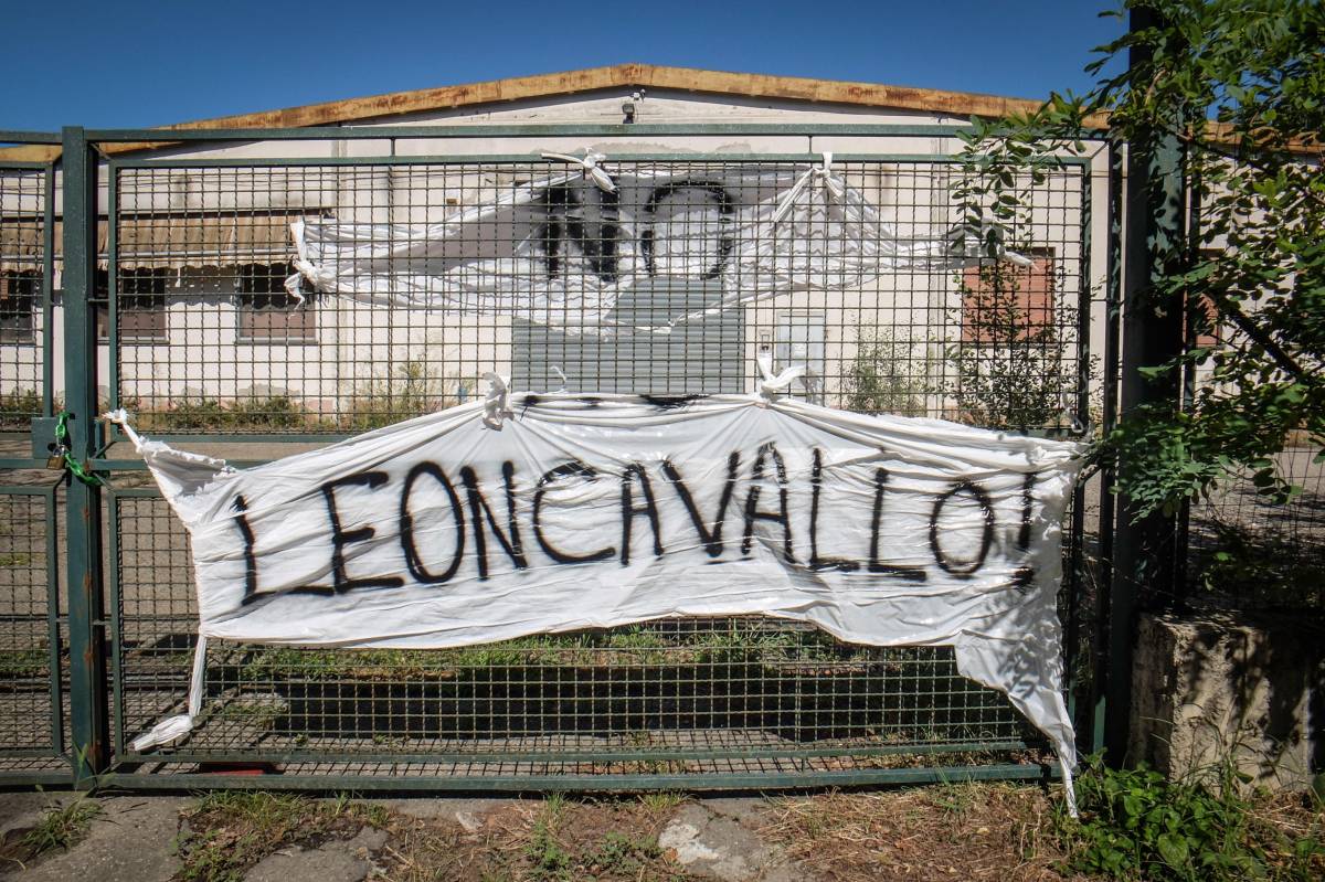 "Una porcata". Il centrodestra a Milano contro la nuova sede del Leoncavallo