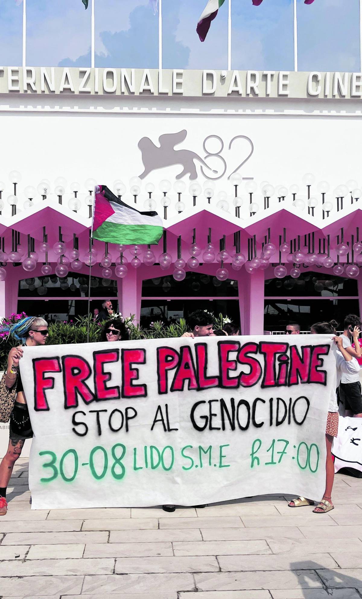 Venezia usata dai pro Pal. Corteo col logo caro ad Hamas