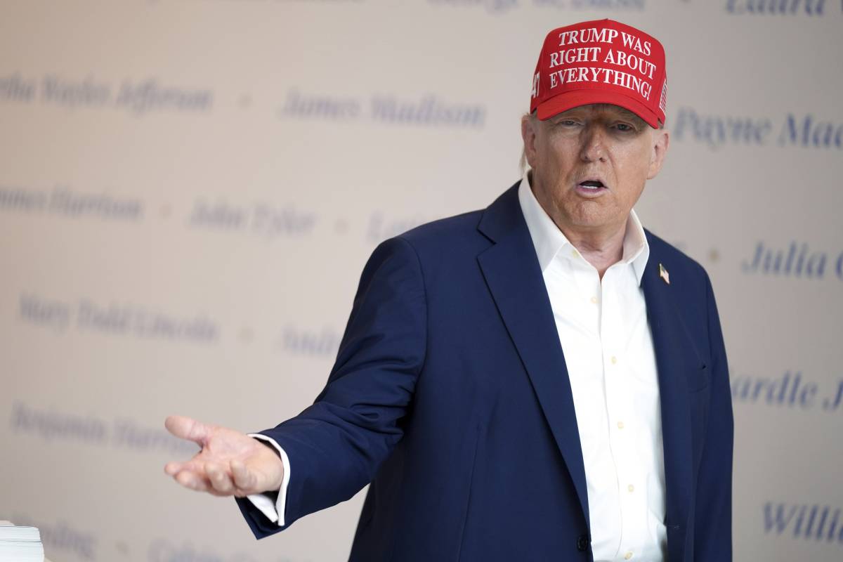 I giudici contro la Casa Bianca: "Dazi in gran parte illegali". Trump: "Così si distrugge il Paese". Che succede ora