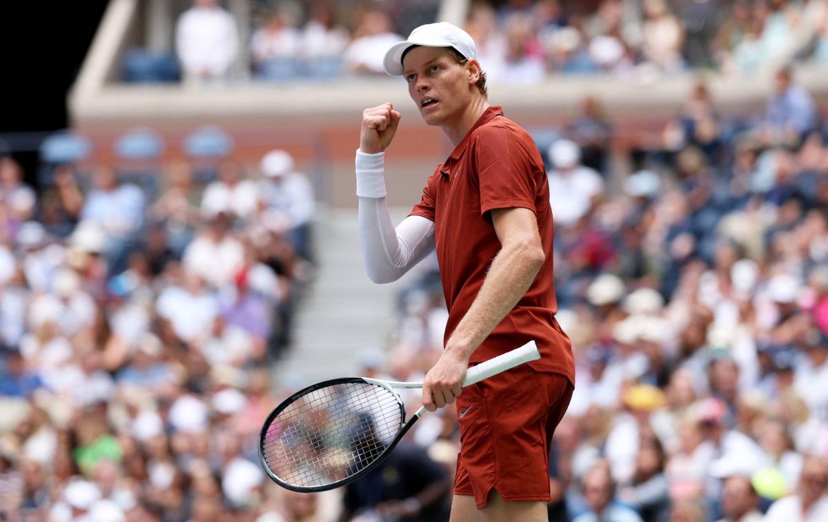 Us Open, Sinner è granitico: rimonta Shapovalov e vince in 4 set