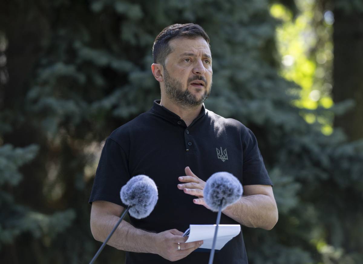 Zelensky: "Nuovi attacchi in profondità in Russia". Da Mosca 142 droni sull'Ucraina, Odessa al buio
