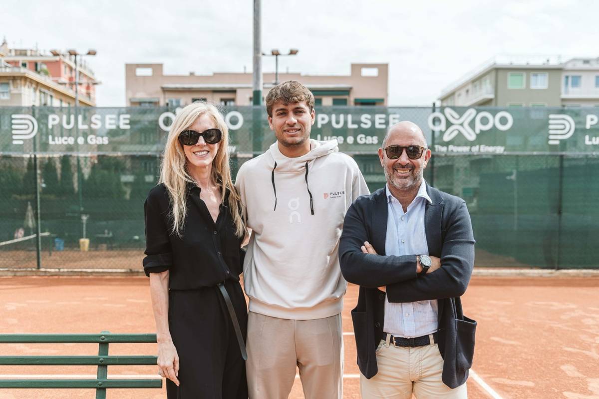 https://img.ilgcdn.com/sites/default/files/styles/xl/public/foto/2025/09/10/1757503257-alicia-lubrani-flavio-cobolli-simone-demarchi.jpg?_=1757504587