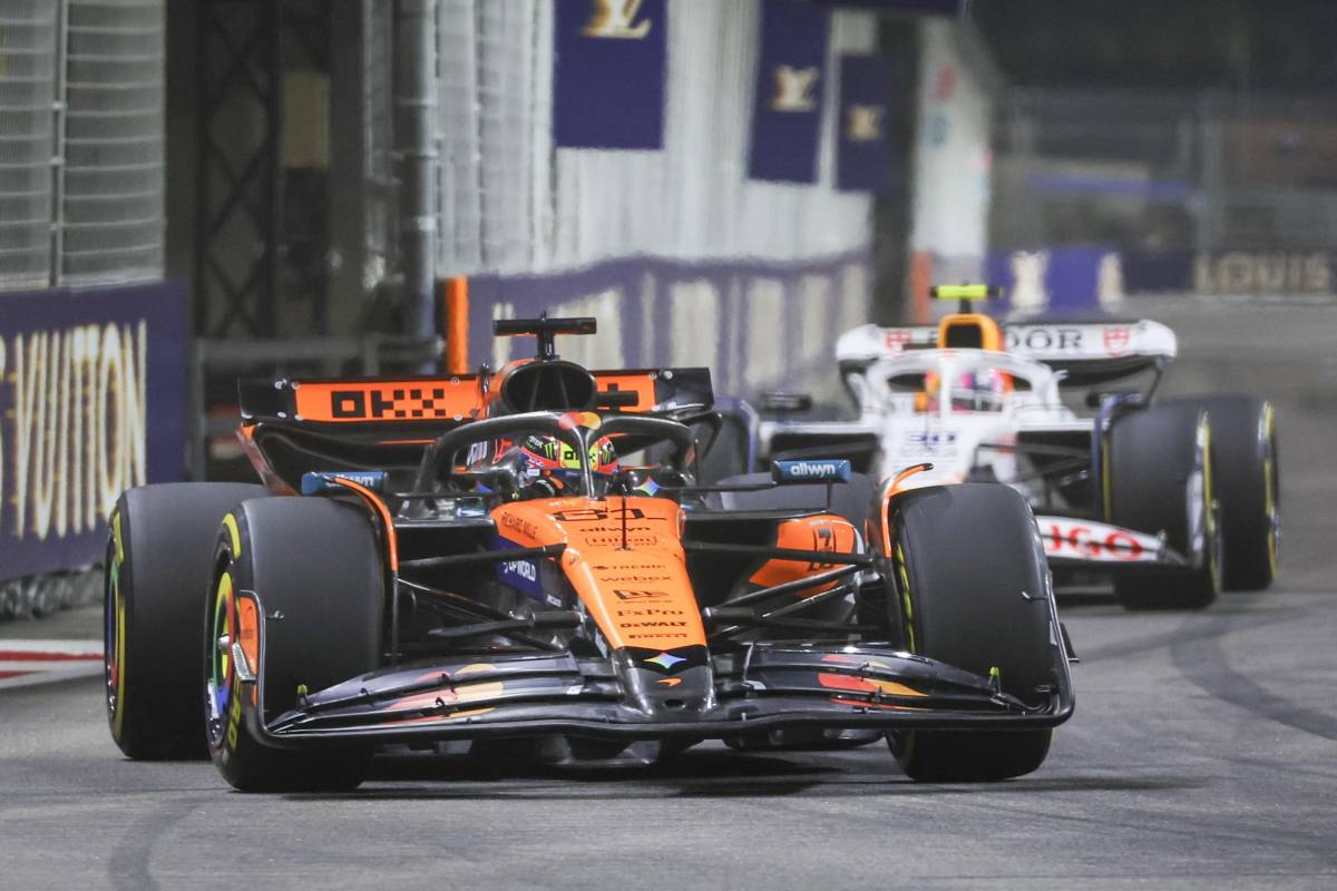 https://img.ilgcdn.com/sites/default/files/styles/xl/public/foto/2025/10/03/1759501151-f1-singapore-fp1-piastri.jpg?_=1759501151