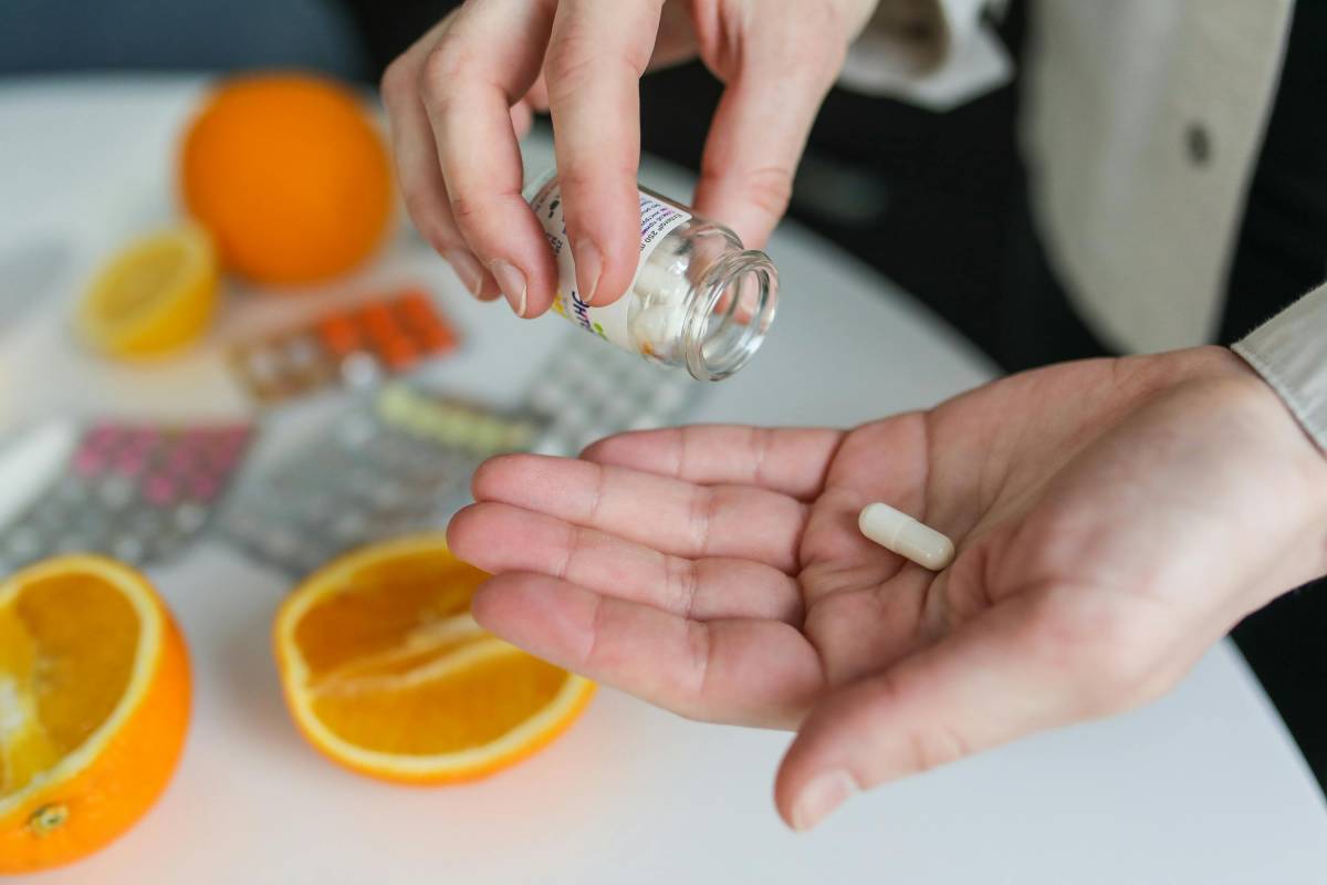 https://img.ilgcdn.com/sites/default/files/styles/xl/public/foto/2025/10/10/1760105124-vitamina-d-autunno.jpg?_=1760105124